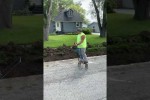 Video - Walking on Shovels - ViralHog