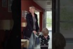 Video - Das Kind hat Yoga gemacht