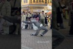 Video - Japanischer Streetperformer